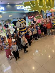 -莫莉幻想儿童乐园(三河燕郊永旺店)