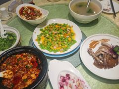 -万重锦·人文川菜馆(骡马市店)