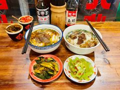 -矮子粉店1985·长沙米粉(湘春路店)