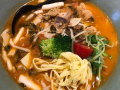 黄金脆皮猪五花面-陳八两面家(滨江天街店)