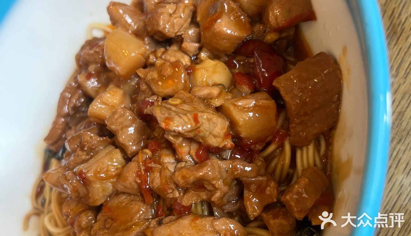 干贝辣肉面可以一试