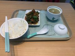 -老乡鸡(西岸凤巢店)
