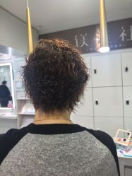 -镁连社·美联社