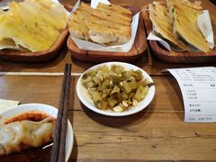韭黄牛肉锅贴-海荣锅贴馆(五味十字店)