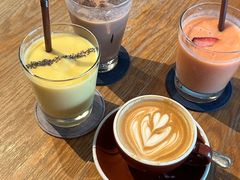 -ROAST coffee & eatery