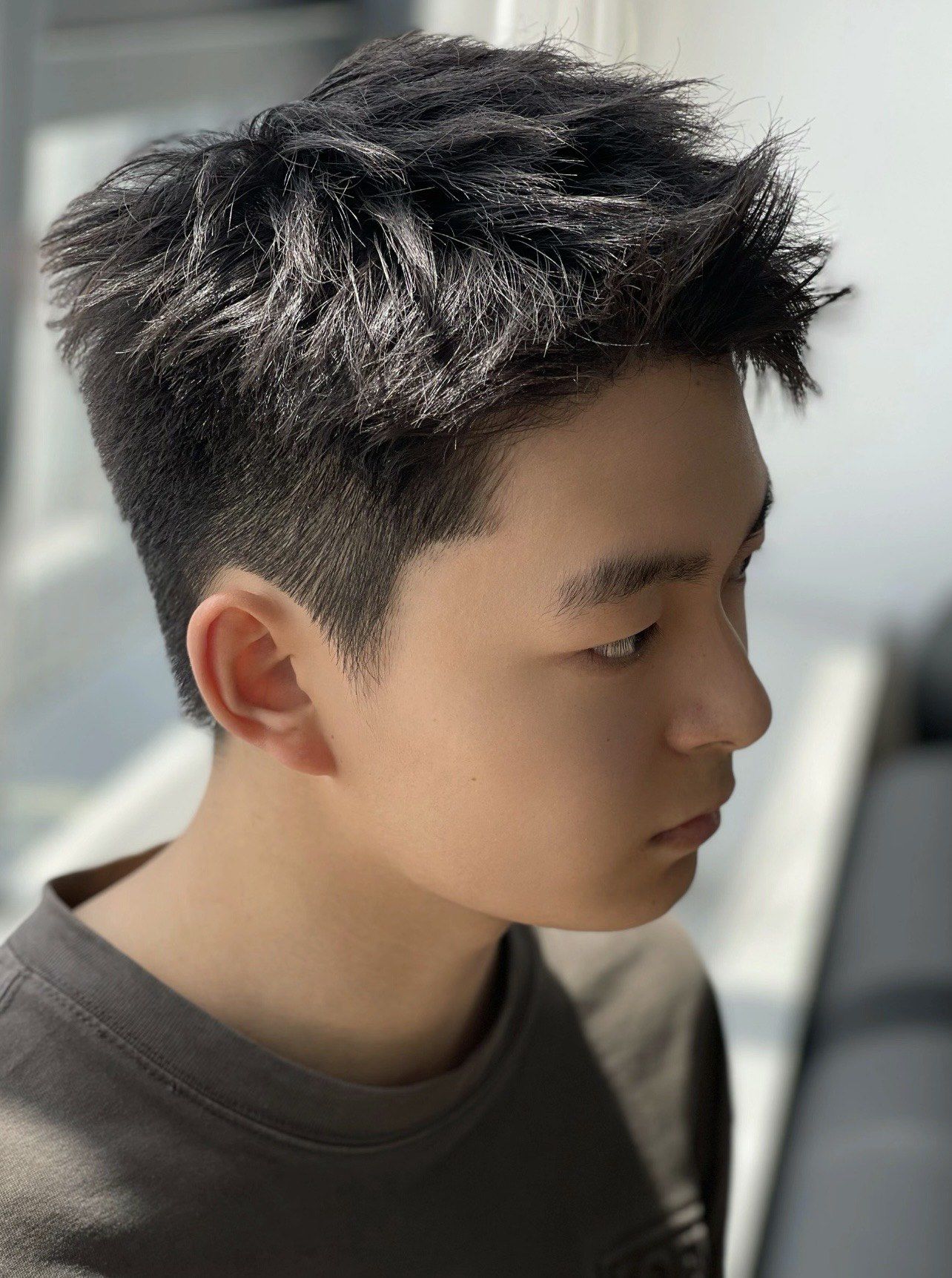 男生简洁发型