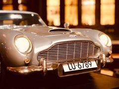 -LONG BAR 廊吧(外滩华尔道夫酒店)