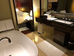 -广州天河希尔顿酒店