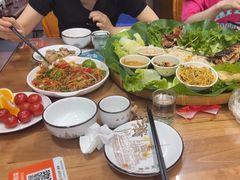 -沐毫傣泐云南菜孔雀宴•手抓饭傣味烧烤(曼听公园店)