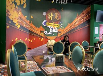 吃过了不少的店，写点评的速度往往跟不上店家倒闭的速度