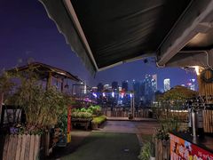 -冰冰龙虾·江湖菜·花园江景餐厅
