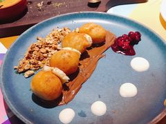 巧克力甜圈圈-HELLO MUSAE 拾光缪斯餐厅·纯正希腊风味(苏州中心店)