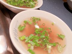 -老牌坊云南鱼豆花火锅(哈西万达店)