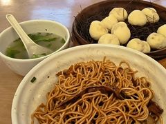 松毛汤包-佬钱湾仔(衣裳街店)