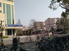 -复旦大学光华楼