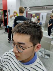 -禾曼造型