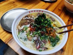 -文山荷鲜居(翠湖店)