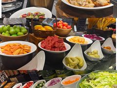 -广州万富希尔顿酒店·感趣自助餐厅·金秋蟹宴生蚝海鲜刺身