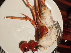 -广州万富希尔顿酒店·感趣自助餐厅·金秋蟹宴生蚝海鲜刺身