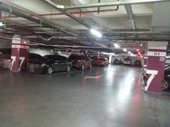 场地-百联西郊购物中心·停车场