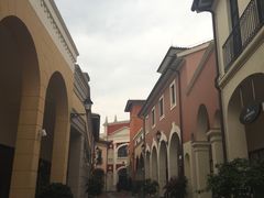 -佛罗伦萨小镇广佛名品奥特莱斯(疏港路店)