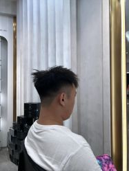 -Kraemer Paris  苏豪路易士·嘉玛发廊