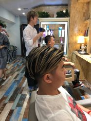 -构想时尚发型会所