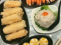 -鲜入围煮花胶鸡海鲜火锅