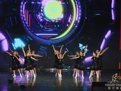 -炫艺舞蹈培训中心(枫尚奥特莱斯店)