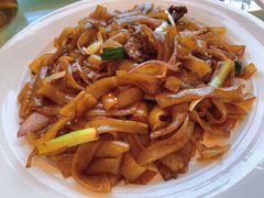 干炒牛河-亢龙太子酒轩(东湖店)