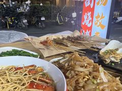 -老街烧烤大排档·地道湖北菜·龙虾馆(汉口火车站店)