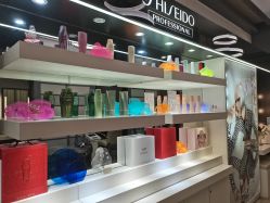 -AKOZO Beauty Salon