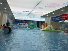-龙格亲子游泳·水育早教运动中心(龙湾天街店)