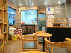 -焙丽拾光(麦凯乐直营店)