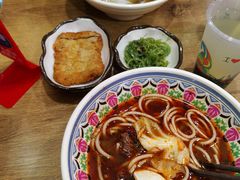 -鑫花溪牛肉米粉(人民广场店)