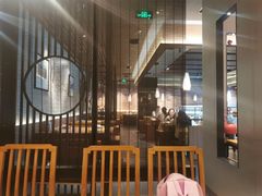 -呷哺呷哺(融创茂店)