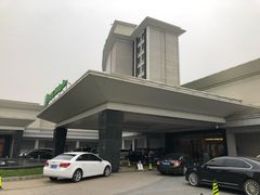 -南阳建业森林半岛假日酒店