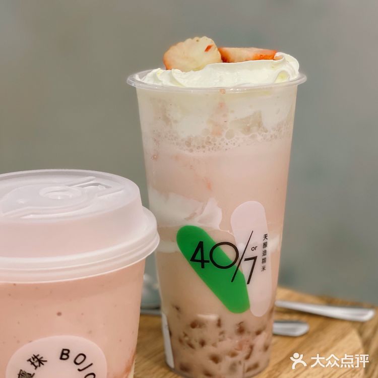 颜值火爆的宝珠奶酪草莓季！