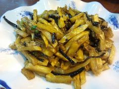 榛蘑炒土豆-老山记海城馅饼大酒店(振兴小区店)