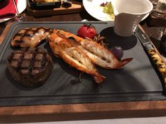 -恰餐厅及酒吧 CHAR Bar & Grill (北京丽都皇冠假日店)
