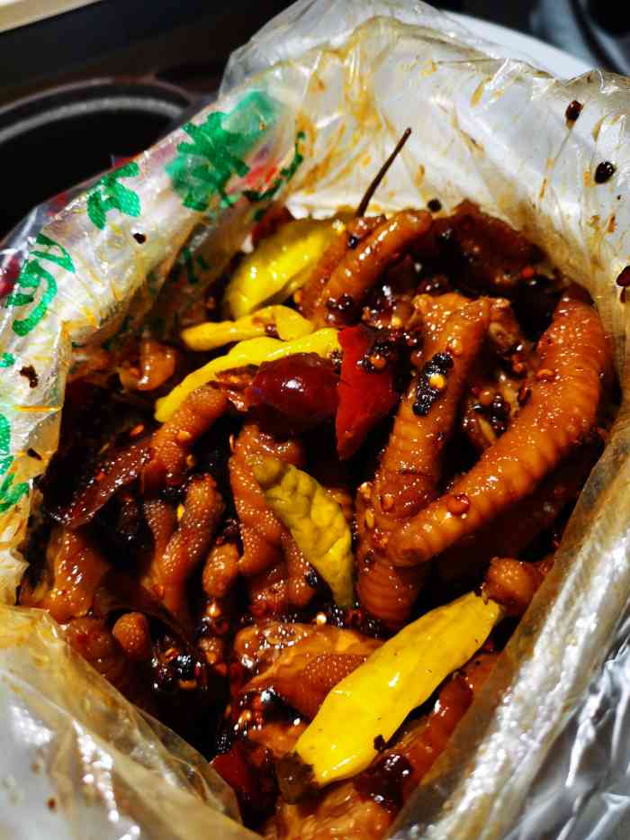 秦老幺老字号泡凤爪-"路过铜梁,看点评貌似很出名,鸡爪爱好者特.