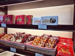 -红宝石·鲜奶小方·海派西点房(南翔店)