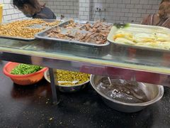 -覃肥叔桂林米粉(粮道街店)