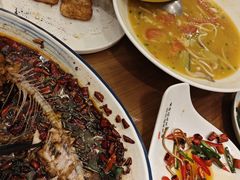 -有红鸡毛店·川菜(建设路店)