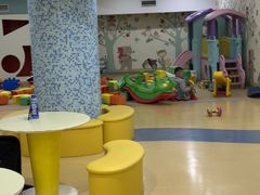 -乐悠游亲子游泳俱乐部