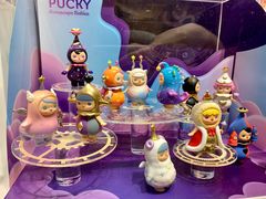 -泡泡玛特POPMART(上海环球港店)