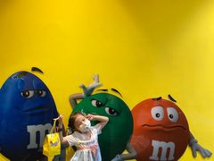 -m豆巧克力世界(上海世茂广场店)