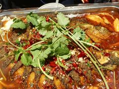-老街烧烤大排档·地道湖北菜·龙虾馆(汉口火车站店)