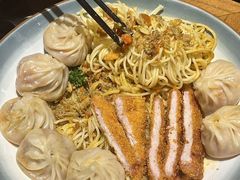 -馋三尺蟹粉小笼(人民广场店)