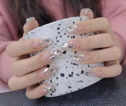 -伊奈尔美甲美睫